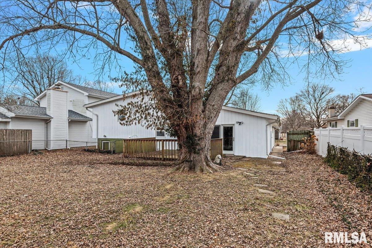 2357 Grinnell Drive Springfield, IL 62704 - Photo 25 of 27