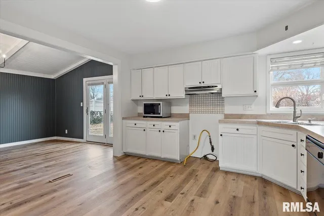 $249,900 | 2357 Grinnell Drive, Springfield, IL 62704