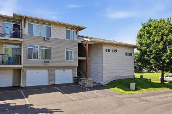 $301,000 | 22855 East Country Vista Drive, Unit 419, Liberty Lake, WA 99019