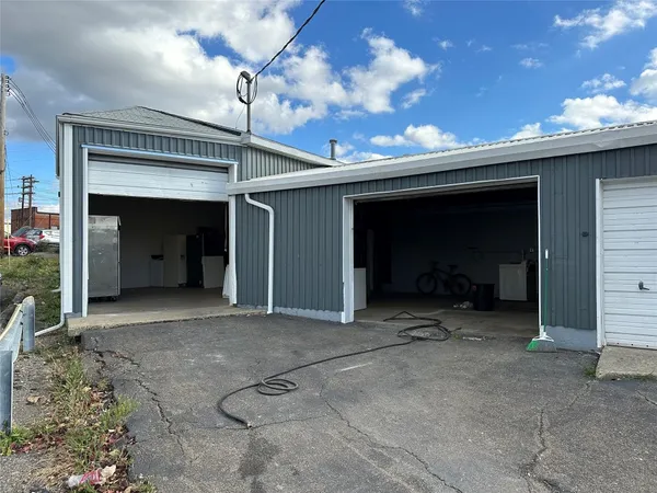 $2,200 | 317 Harrison Avenue, Endicott, NY 13760