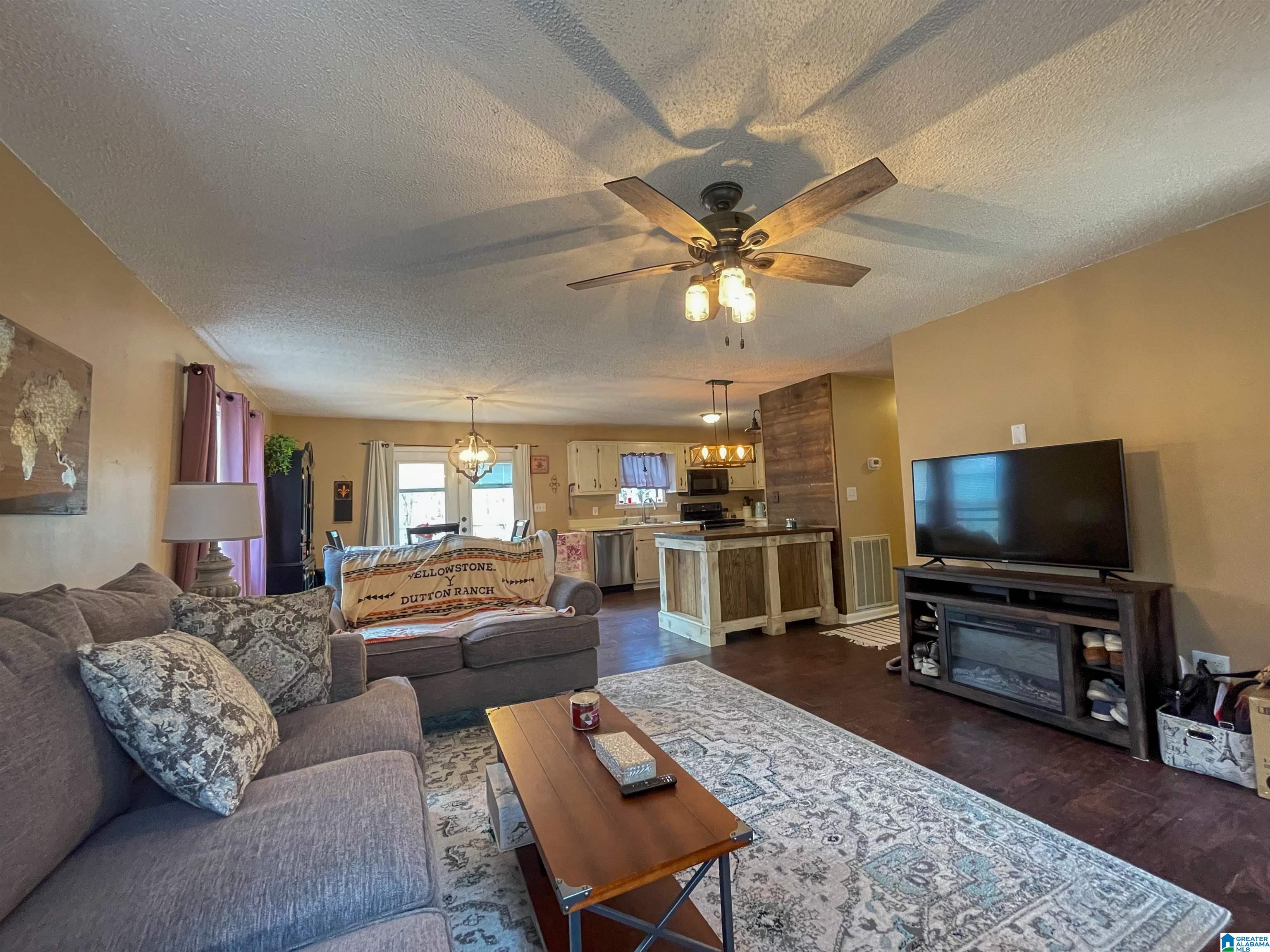 75 Heidi Lane Jasper, AL 35503 - Photo 3 of 12