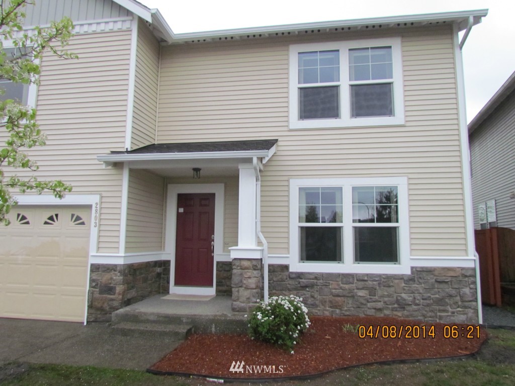 2803 Southeast 4th Street Renton, WA 98056 - Photo 2 of 19