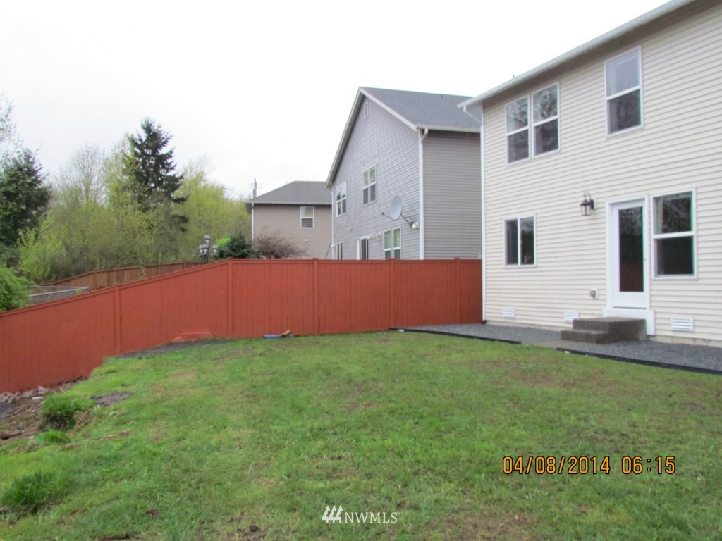 2803 Southeast 4th Street Renton, WA 98056 - Photo 15 of 19