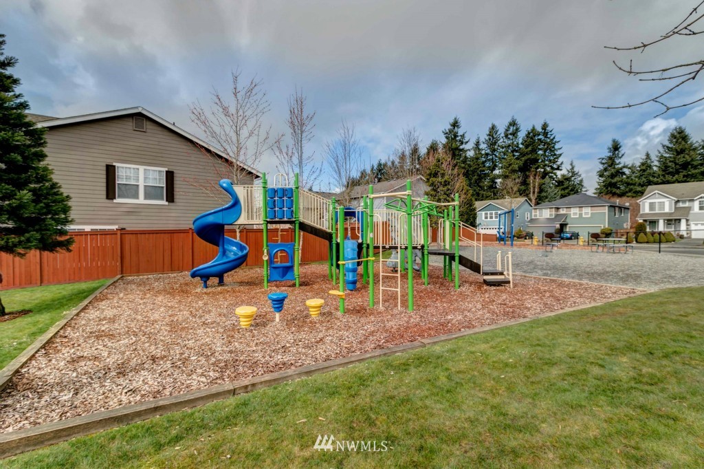 2803 Southeast 4th Street Renton, WA 98056 - Photo 18 of 19