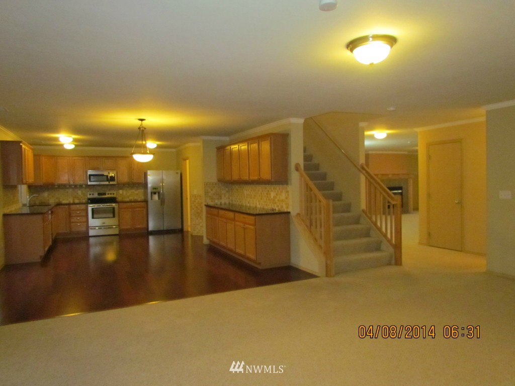 2803 Southeast 4th Street Renton, WA 98056 - Photo 5 of 19