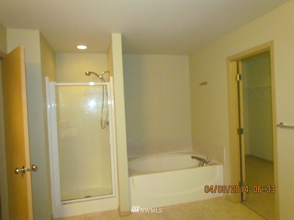 2803 Southeast 4th Street Renton, WA 98056 - Photo 10 of 19