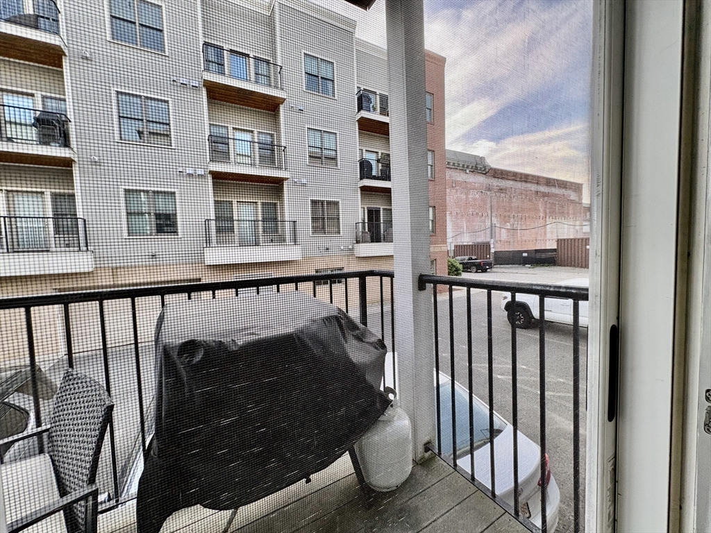 3 M Street, Unit 2 Boston, MA 02127 - Photo 11 of 20