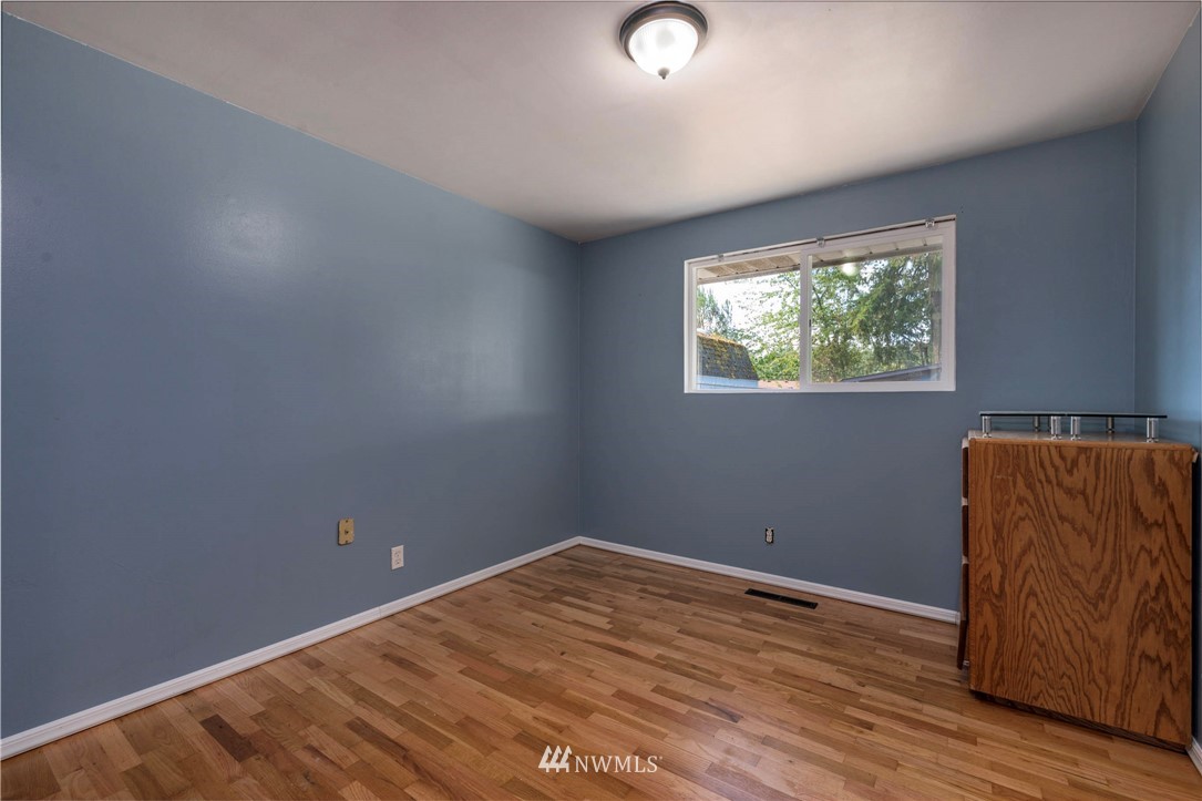 11722 Military Road Southwest Lakewood, WA 98498 - Photo 16 of 25 Gallery Image 16