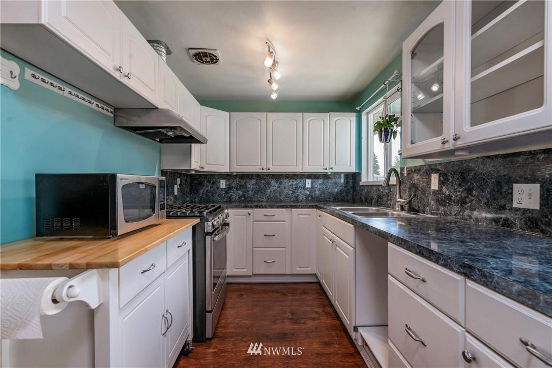 11722 Military Road Southwest Lakewood, WA 98498 - Photo 9 of 25 Gallery Image 9