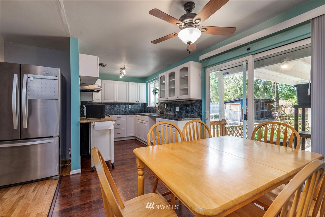 11722 Military Road Southwest Lakewood, WA 98498 - Photo 10 of 25 Gallery Image 10