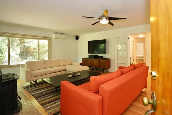 $1,995,000 | 109 Glass Mountain Lane, St. Helena, CA 94574