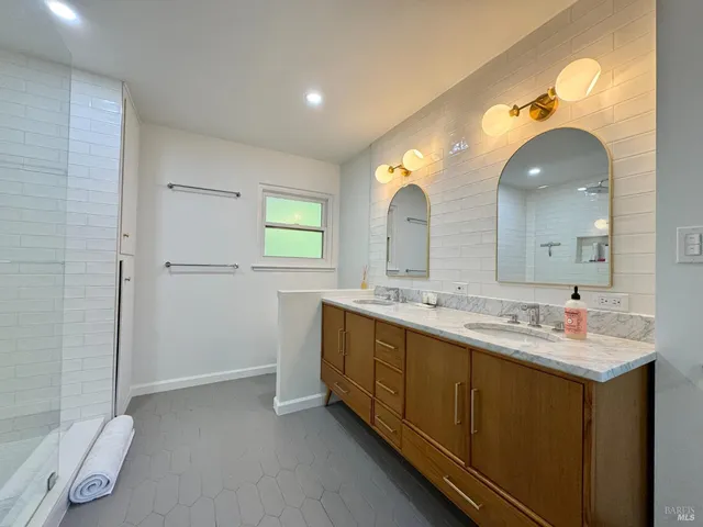 $1,995,000 | 109 Glass Mountain Lane, St. Helena, CA 94574