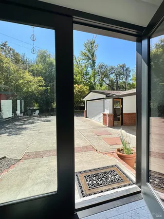 $1,995,000 | 109 Glass Mountain Lane, St. Helena, CA 94574