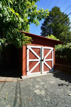 $1,995,000 | 109 Glass Mountain Lane, St. Helena, CA 94574