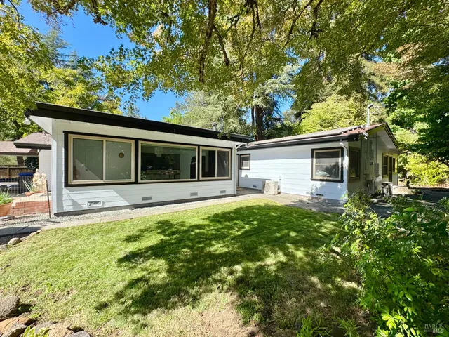 $1,995,000 | 109 Glass Mountain Lane, St. Helena, CA 94574