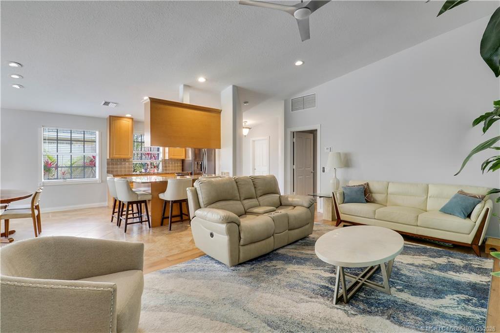 107 Brier Circle Jupiter, FL 33458 - Photo 11 of 36