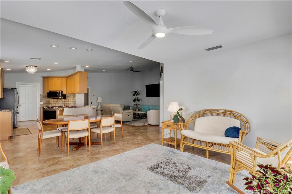 107 Brier Circle Jupiter, FL 33458 - Photo 19 of 36
