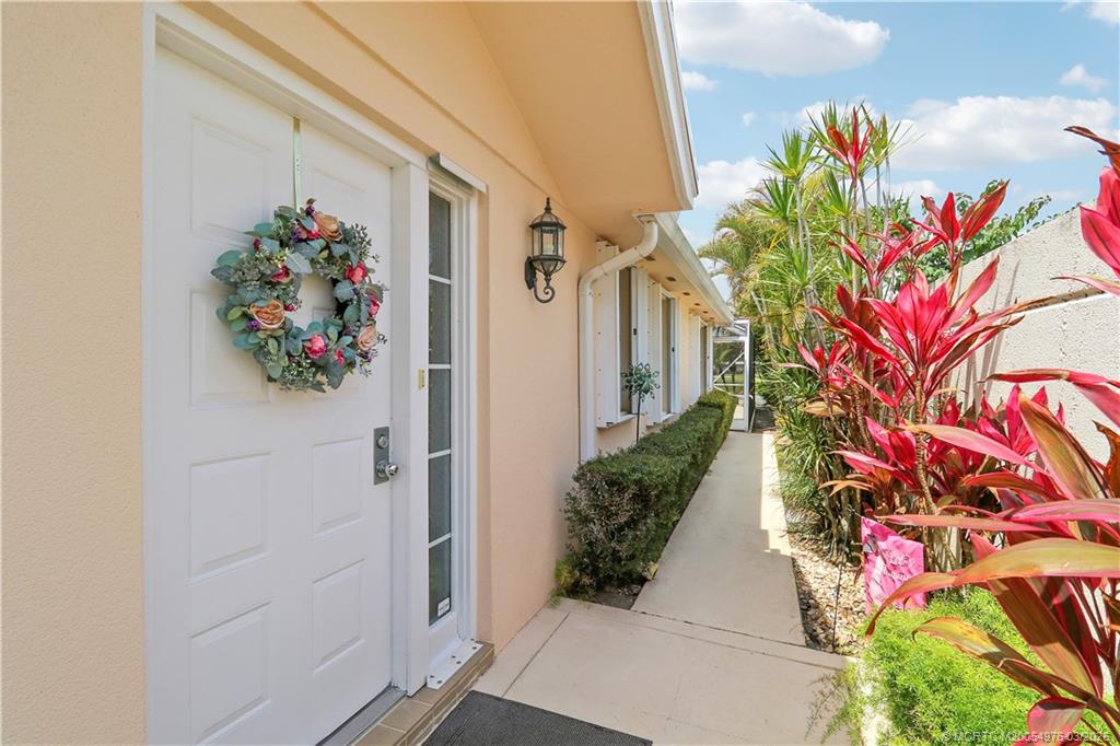 107 Brier Circle Jupiter, FL 33458 - Photo 2 of 36