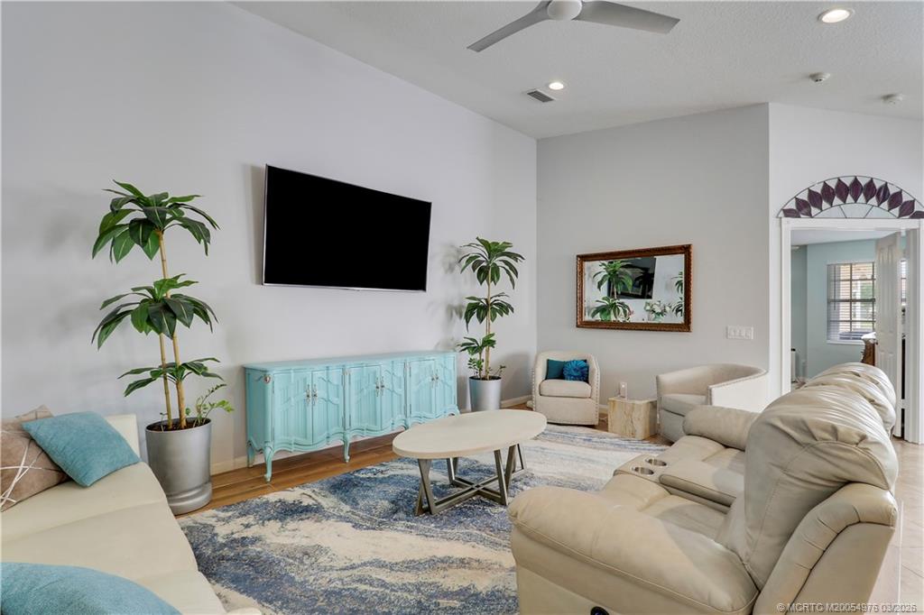 107 Brier Circle Jupiter, FL 33458 - Photo 10 of 36