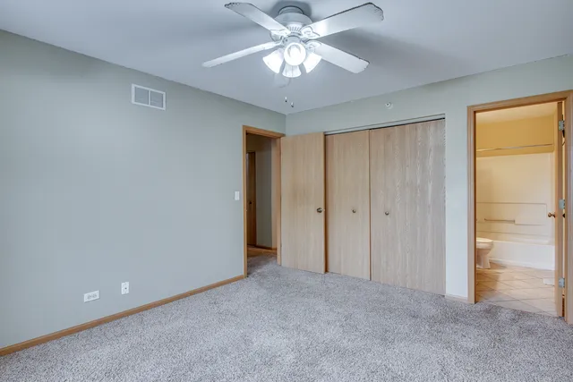 $2,100 | 2492 Dickens Drive, Unit 2492, Aurora, IL 60503