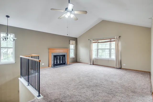 $2,100 | 2492 Dickens Drive, Unit 2492, Aurora, IL 60503
