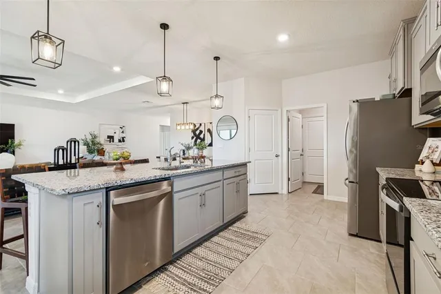 $539,500 | 9882 Shoreline Vw Way, Wesley Chapel, FL 33545