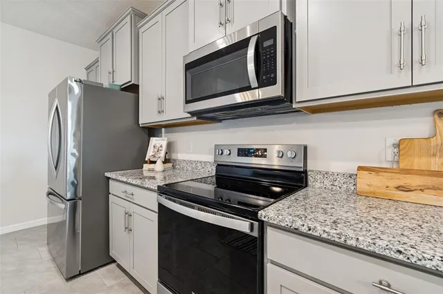 $539,500 | 9882 Shoreline Vw Way, Wesley Chapel, FL 33545