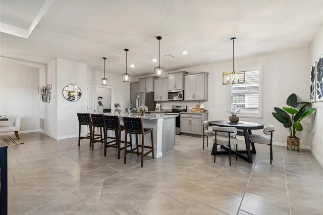 $539,500 | 9882 Shoreline Vw Way, Wesley Chapel, FL 33545