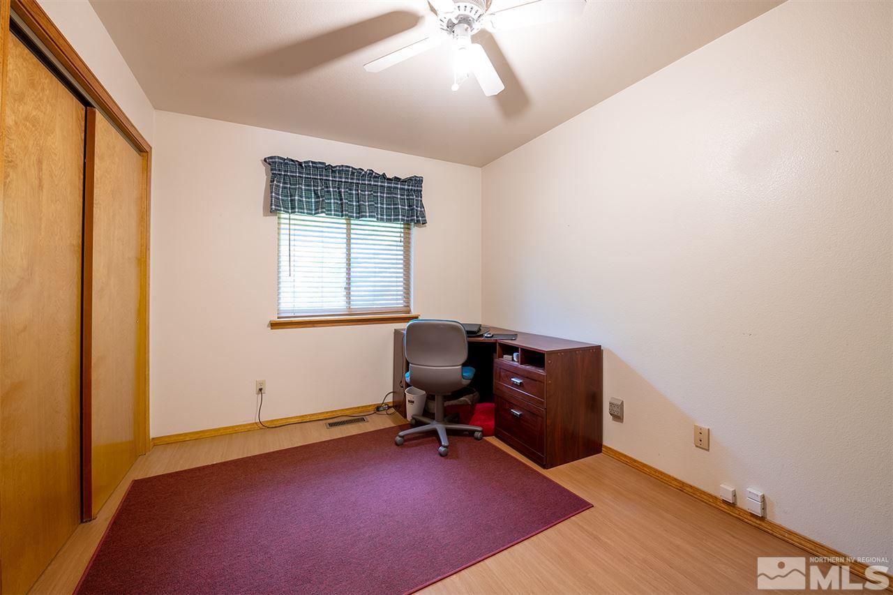 3318 Bottom Road Fallon, NV 89406 - Photo 12 of 23 a room with furniture and windows
