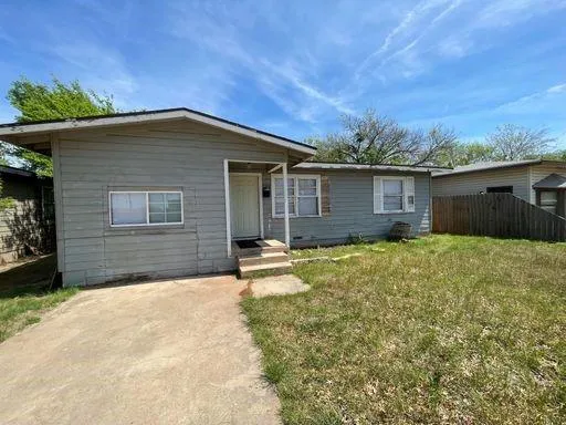 $1,695 | 725 Shelton Street, Abilene, TX 79603