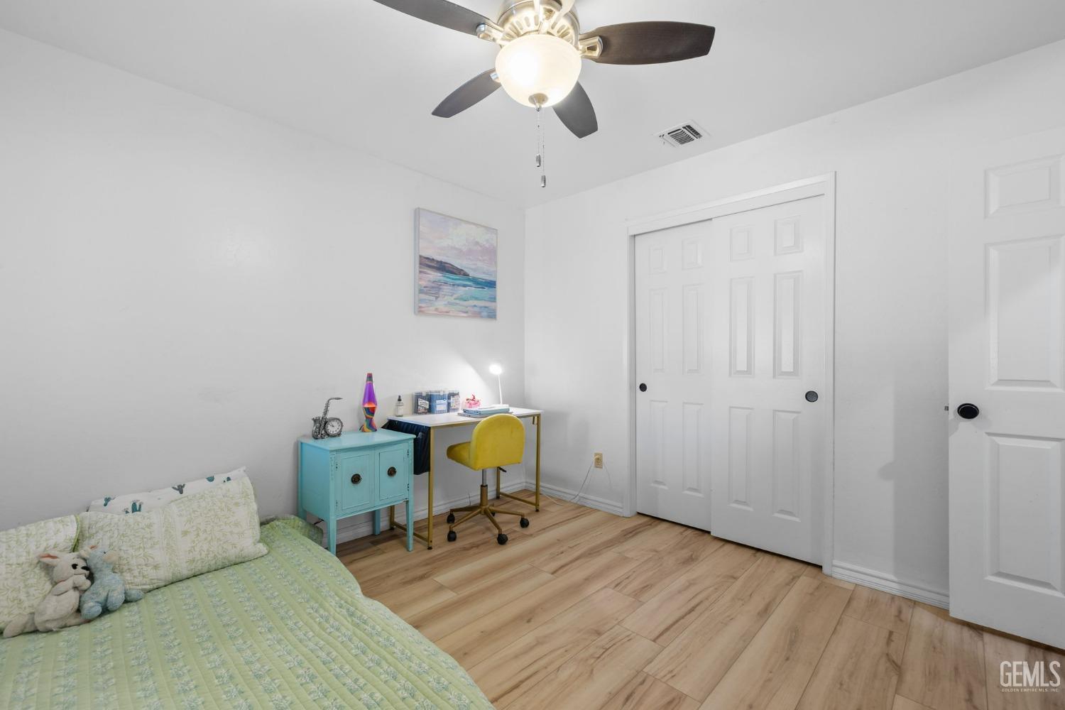 Undisclosed Address Bakersfield, CA 93311 - Photo 53 of 69 a workspace with a window