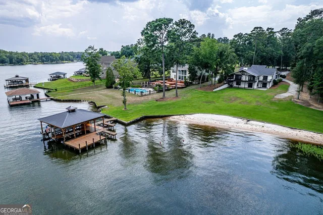 $1,650,000 | 211 Lakecrest Drive Northeast, Milledgeville, GA 31061