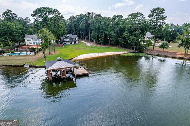 $1,650,000 | 211 Lakecrest Drive Northeast, Milledgeville, GA 31061