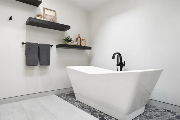 $2,995,000 | 12730 Sunny Slope Road, Caldwell, ID 83607