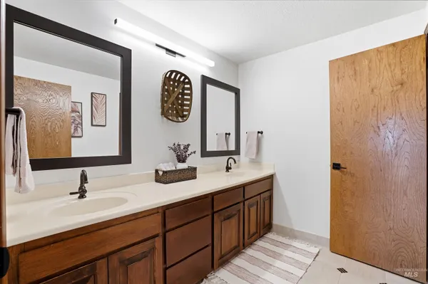 $2,995,000 | 12730 Sunny Slope Road, Caldwell, ID 83607