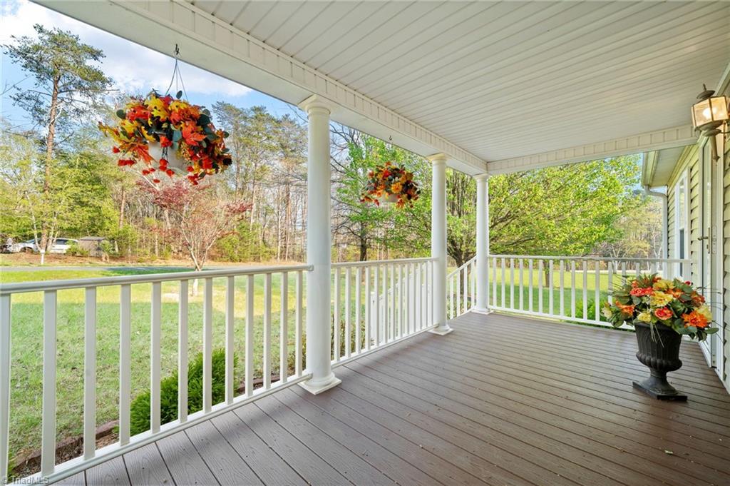 5150 Paramount Road Pfafftown, NC 27040 - Photo 6 of 44 Gallery Image 6