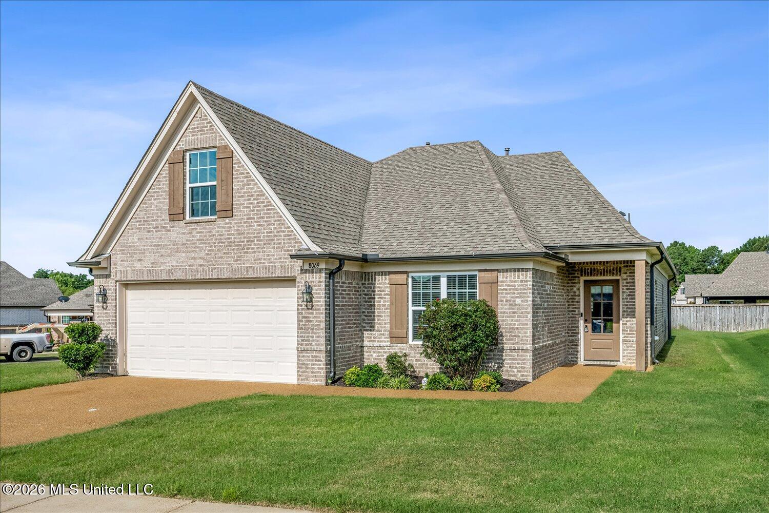 8069 Aiden Road Southaven, MS 38671 - Photo 2 of 26 02-3123433ah-02-8069 Aiden Rd