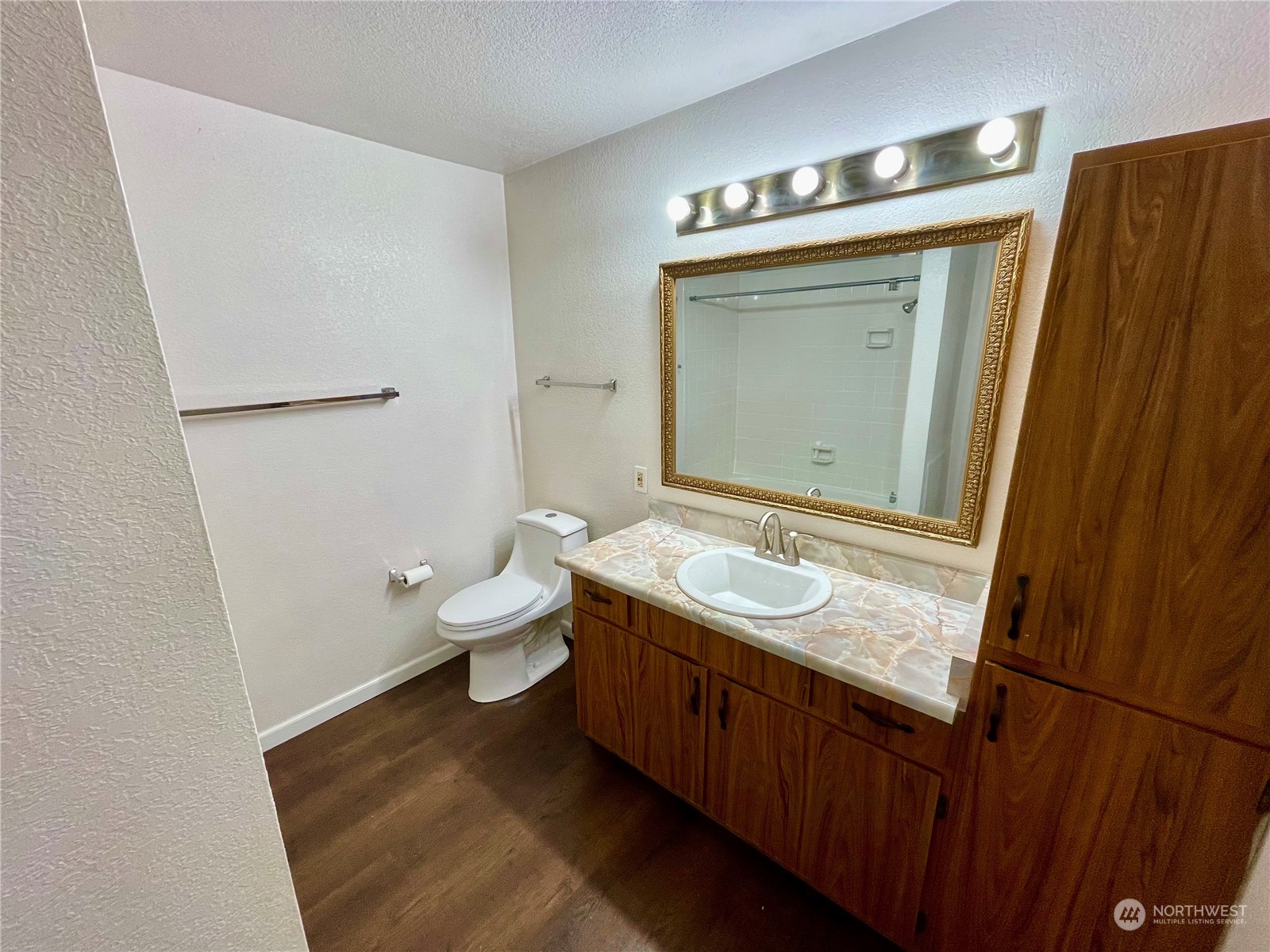 1150 Sunset Boulevard Northeast, Unit 323 Renton, WA 98056 - Photo 10 of 13 Gallery Image 10