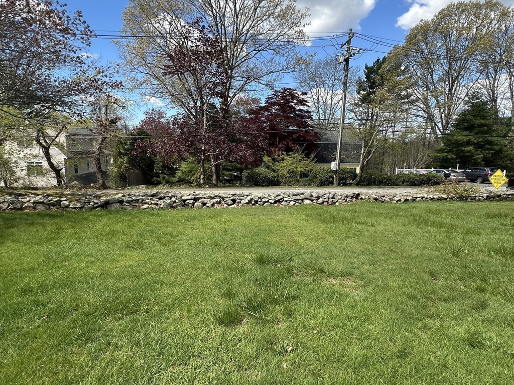 1049 Tucker Road Dartmouth, MA 02747 - Photo 4 of 21