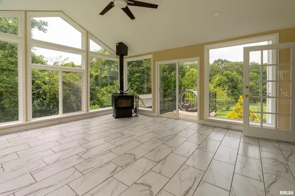 $401,900 | 141 Pump Station Road, Makanda, IL 62958