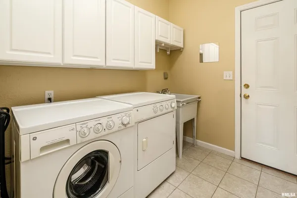 $401,900 | 141 Pump Station Road, Makanda, IL 62958