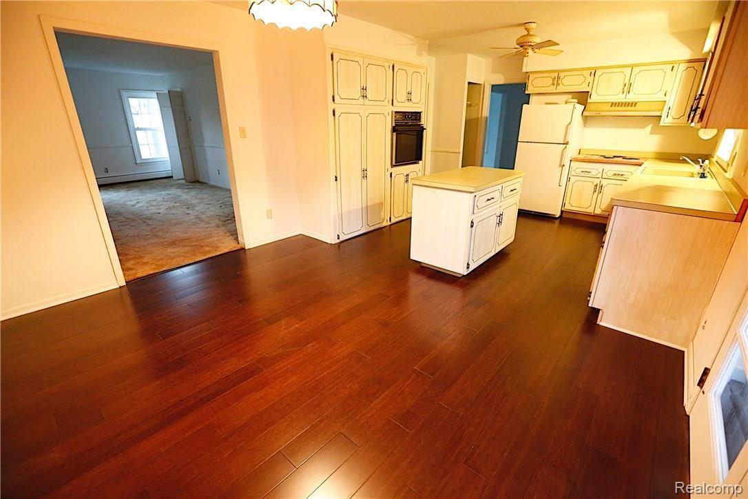23001 Currie Road South Lyon, MI 48178 - Photo 18 of 63 _I0A1988 (1).jpg