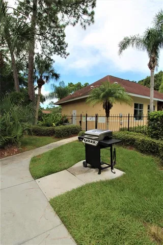 $1,750 | 942 La Costa Circle, Unit 3, Sarasota, FL 34237
