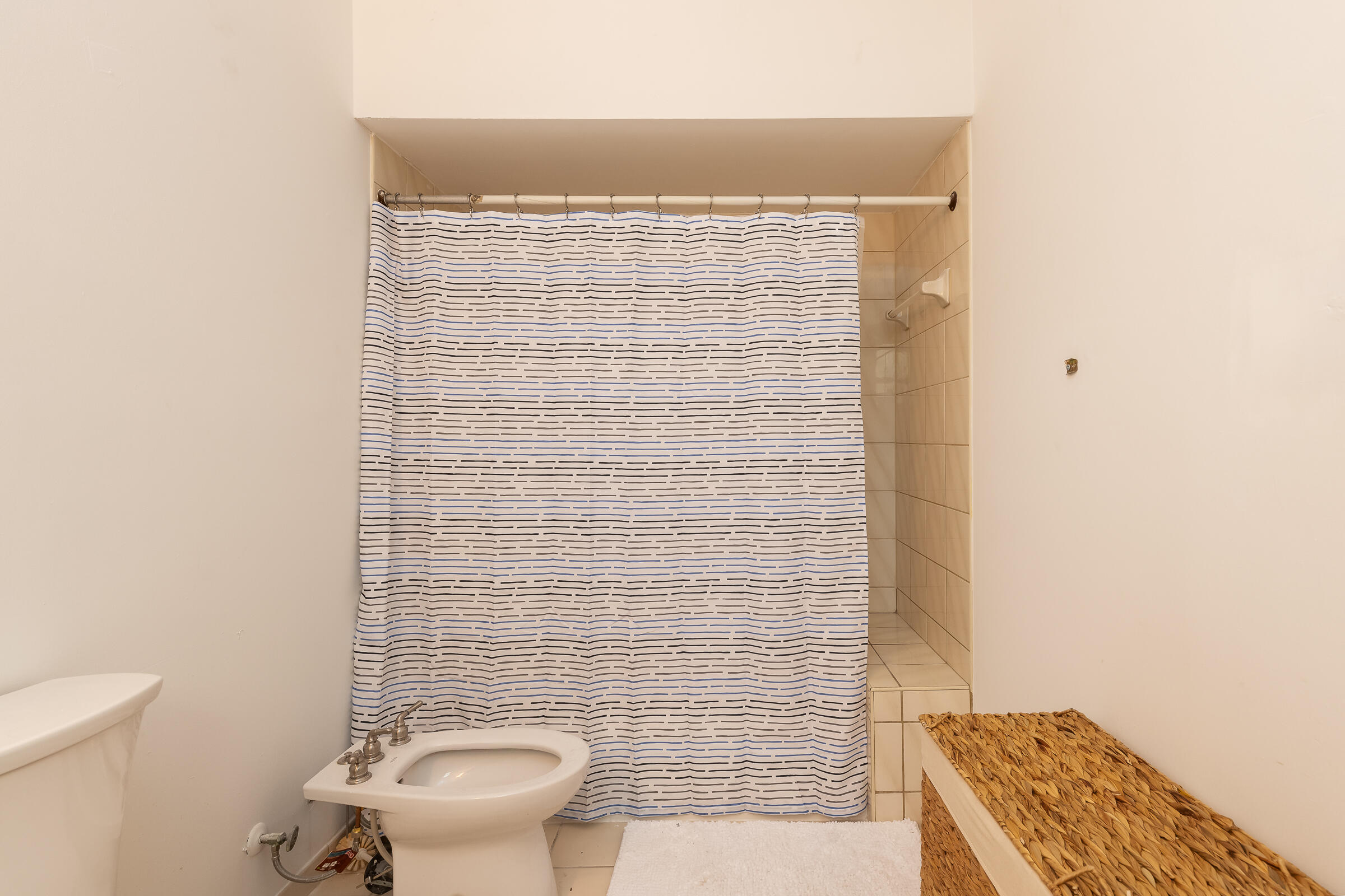 15 Sunset Road Key Largo, FL 33037 - Photo 29 of 58 a bathroom with a toilet and a shower