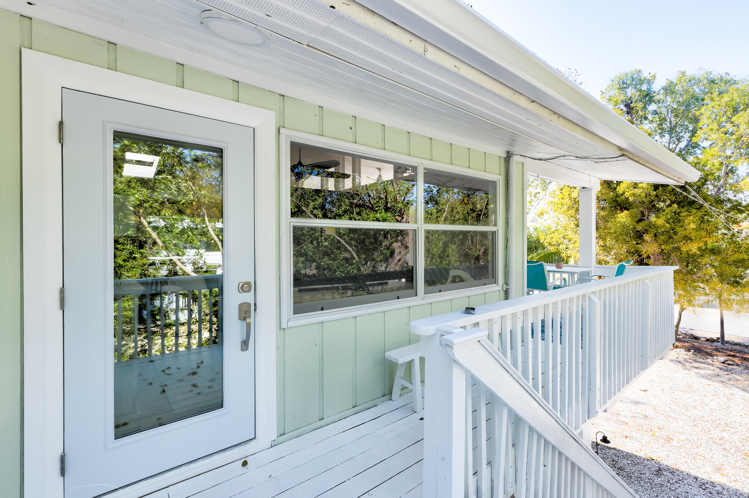 15 Sunset Road Key Largo, FL 33037 - Photo 43 of 58 a view of balcony with wooden floor