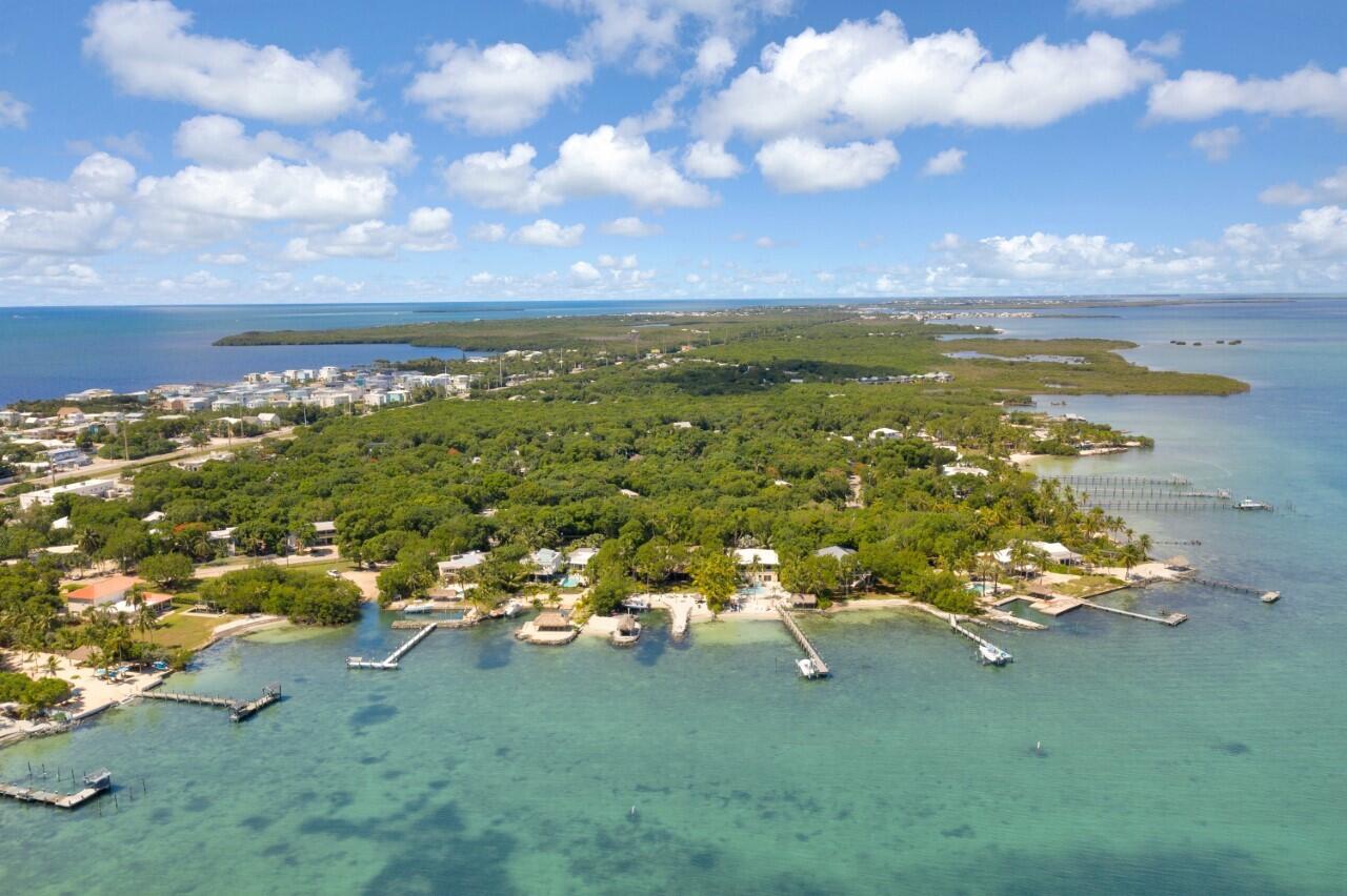 15 Sunset Road Key Largo, FL 33037 - Photo 6 of 58 Boat ramp just across the street!