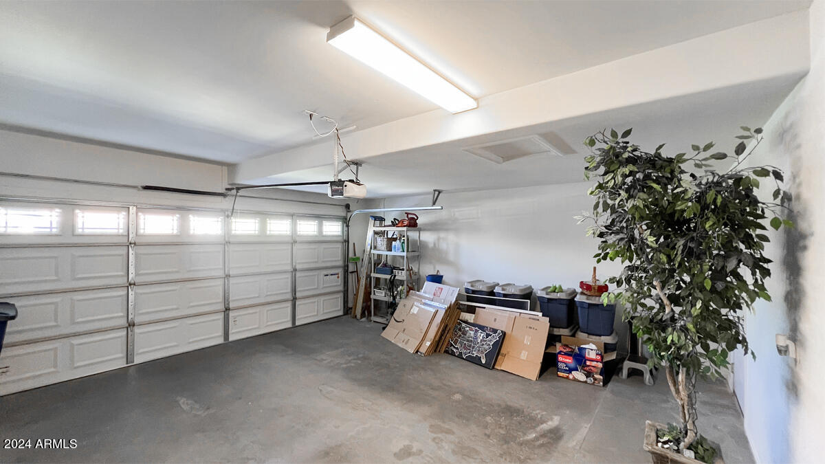 1759 South Rome Street Gilbert, AZ 85295 - Photo 23 of 32 garage