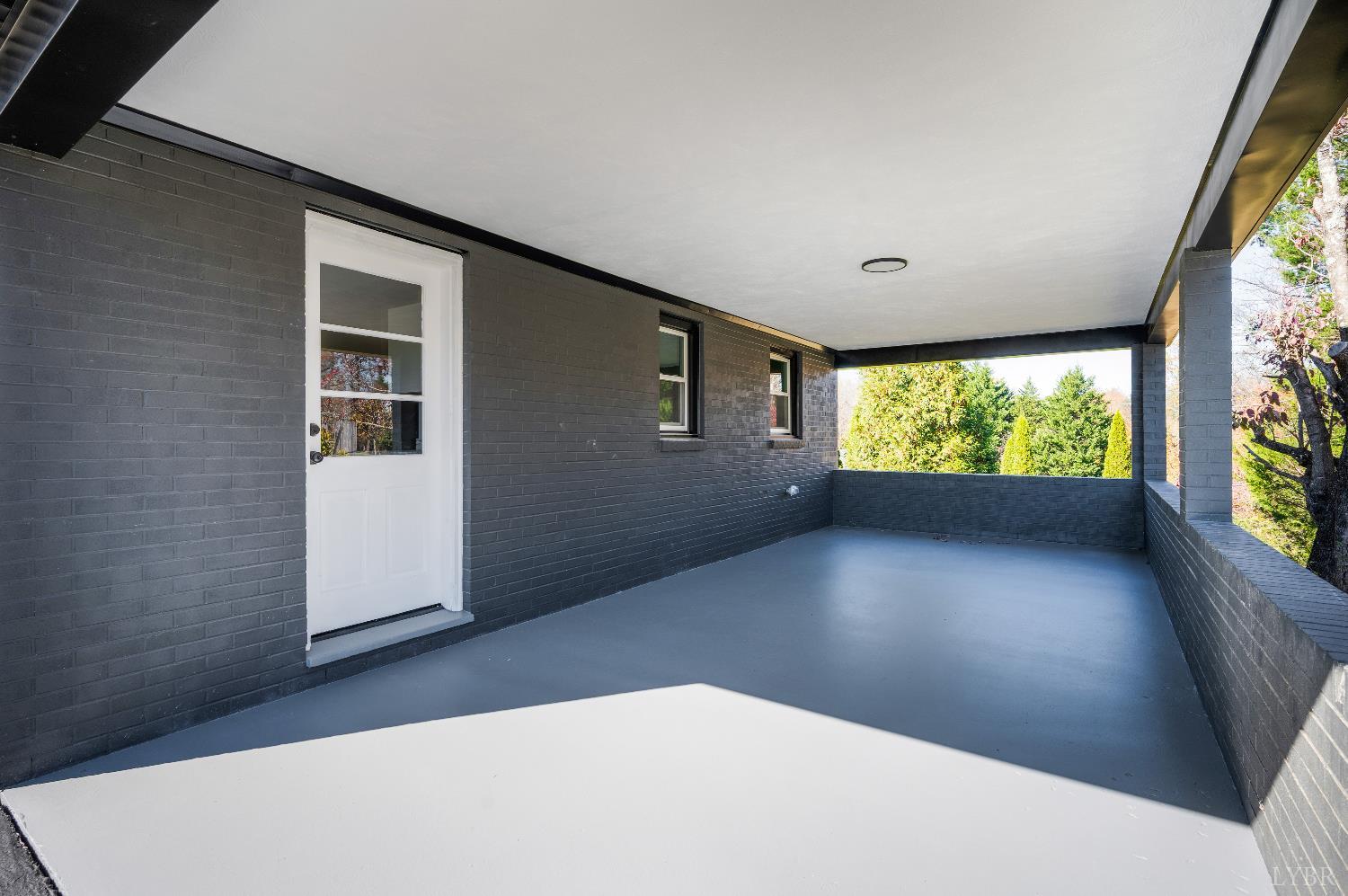 333 North Main Street Amherst, VA 24521 - Photo 39 of 56 a view of an empty room with a window