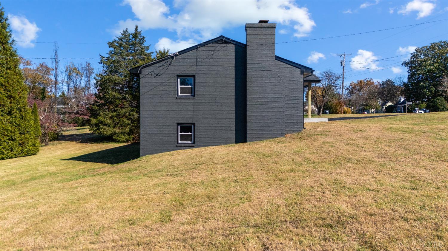333 North Main Street Amherst, VA 24521 - Photo 44 of 56 a view of a backyard of the house