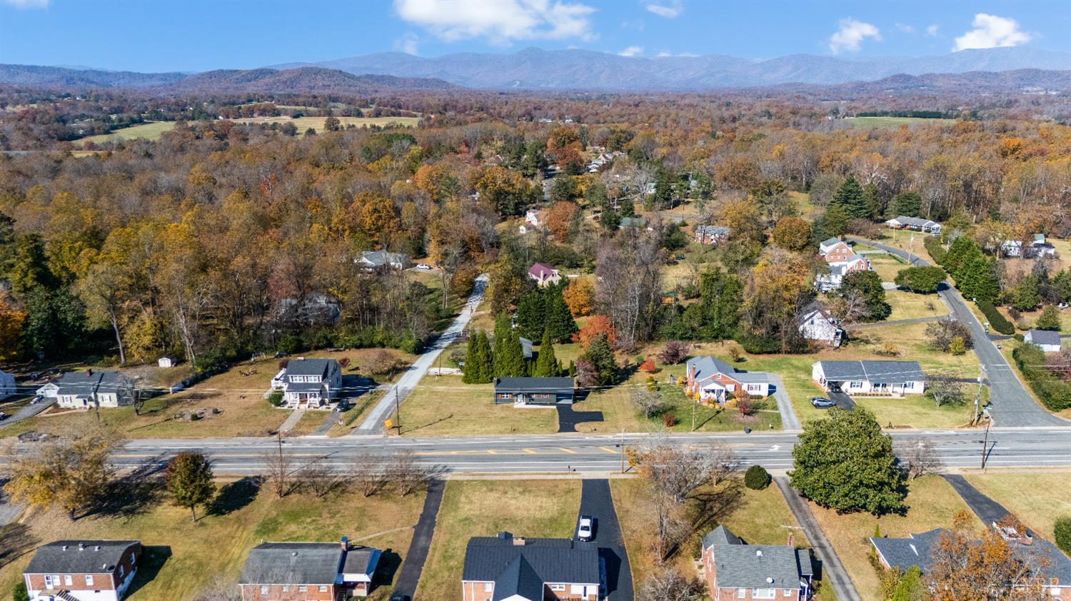 333 North Main Street Amherst, VA 24521 - Photo 49 of 56 an aerial view of residential houses with outdoor space